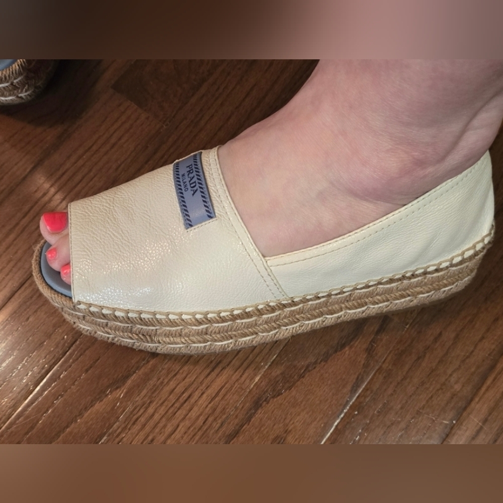 EUC Prada Size 40 Cream Leather Espadrilles